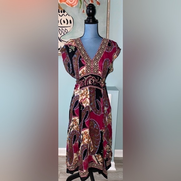 ECI New York Dress Size 6 Ties In Front or Back Colorful V-neck in EUC - Picture 1 of 8